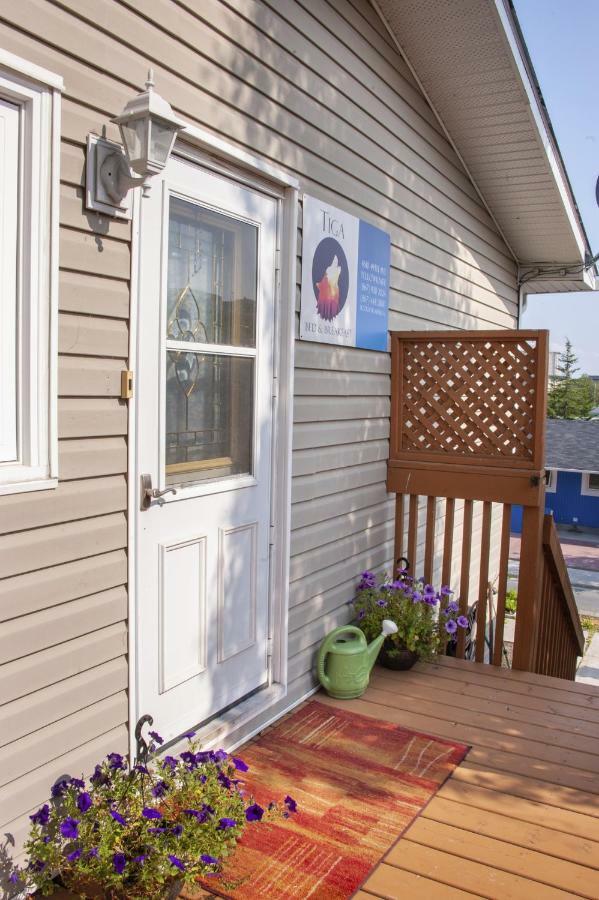 Tiga Bed And Breakfast Yellowknife Exterior foto