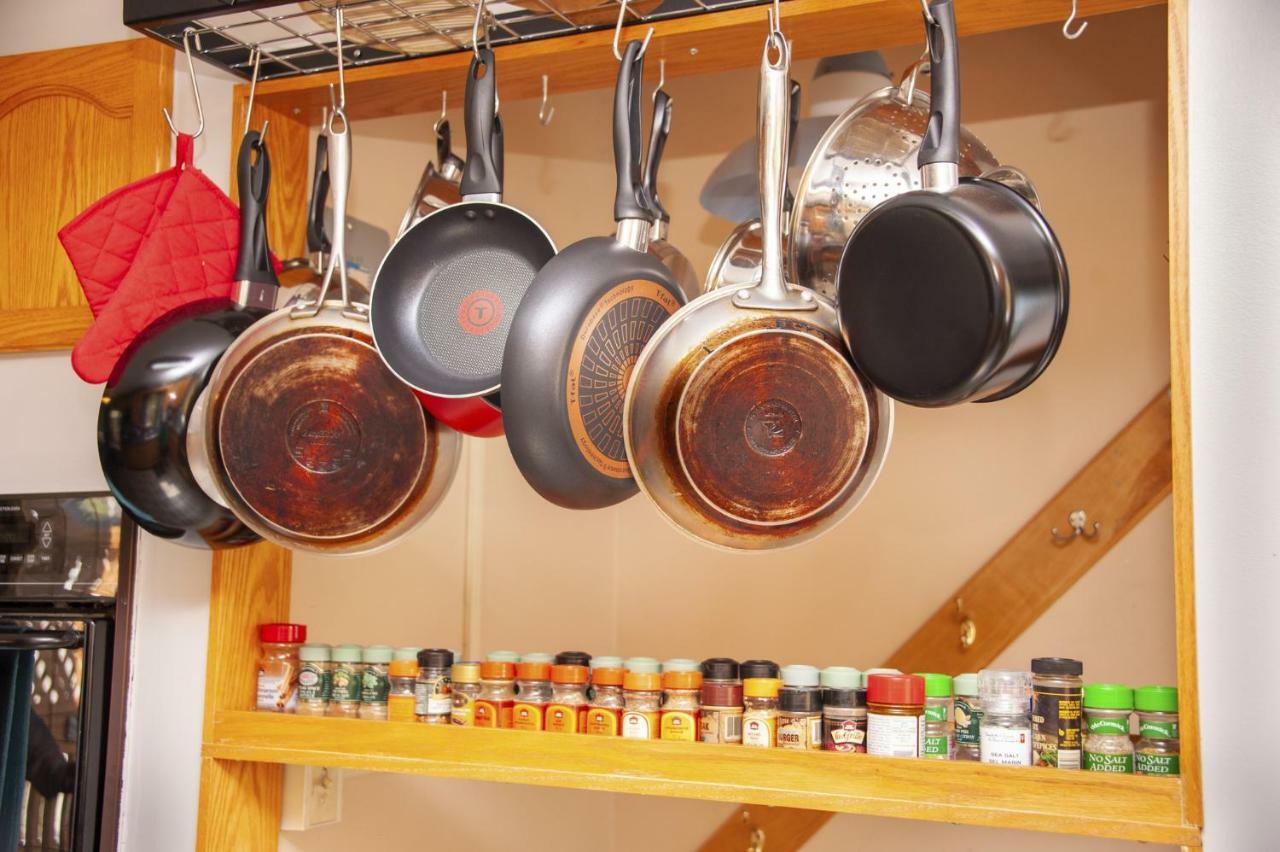 Tiga Bed And Breakfast Yellowknife Exterior foto